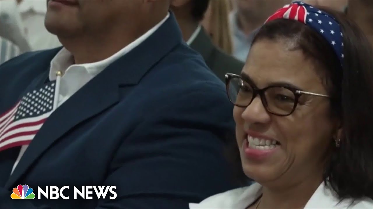 73 sworn in as new U.S citizens at July 4th ceremony in New Hampshire