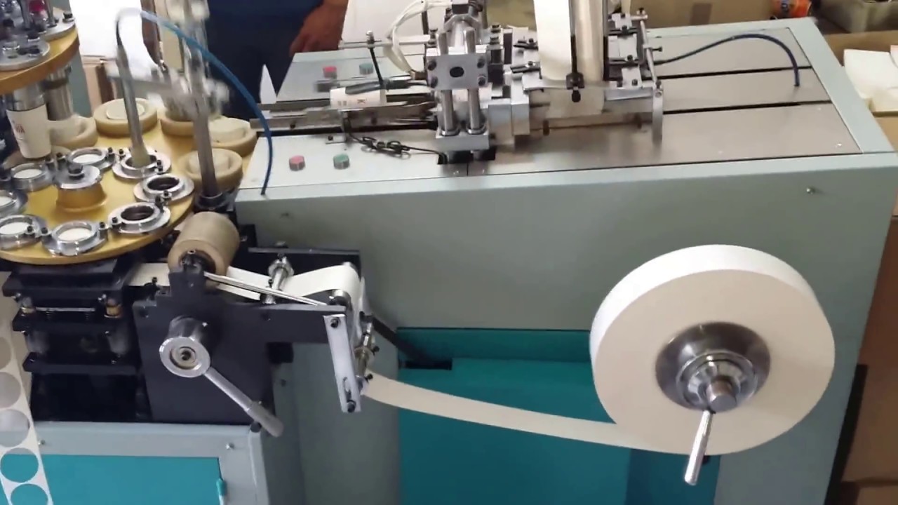 Mohamed Chekib Hichri Fabrication de gobelet en carton grand Tunis 