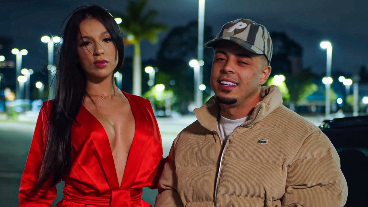 NÃO SOU COMPROMETIDO GOSTO MUITO DISSO - MC Tuto (Web Clipe)
