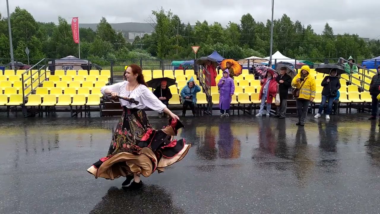 Цыганский танец. С нагайкой. 