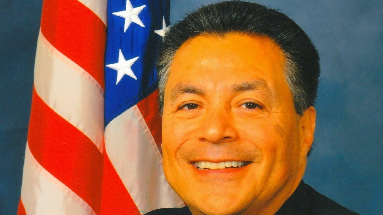 Retired Chief Of Police Manuel Rodriguez describes Ten Deadly Errors A Chief Of Police Must Avoid!