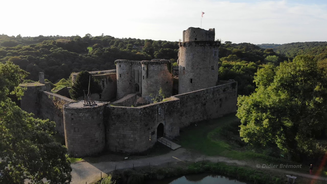 BRETAGNE Le Chateau de Tonquedec (Château des Coëtmen) - Le Trégor - Vallée du Léguer  Cote d'Armor