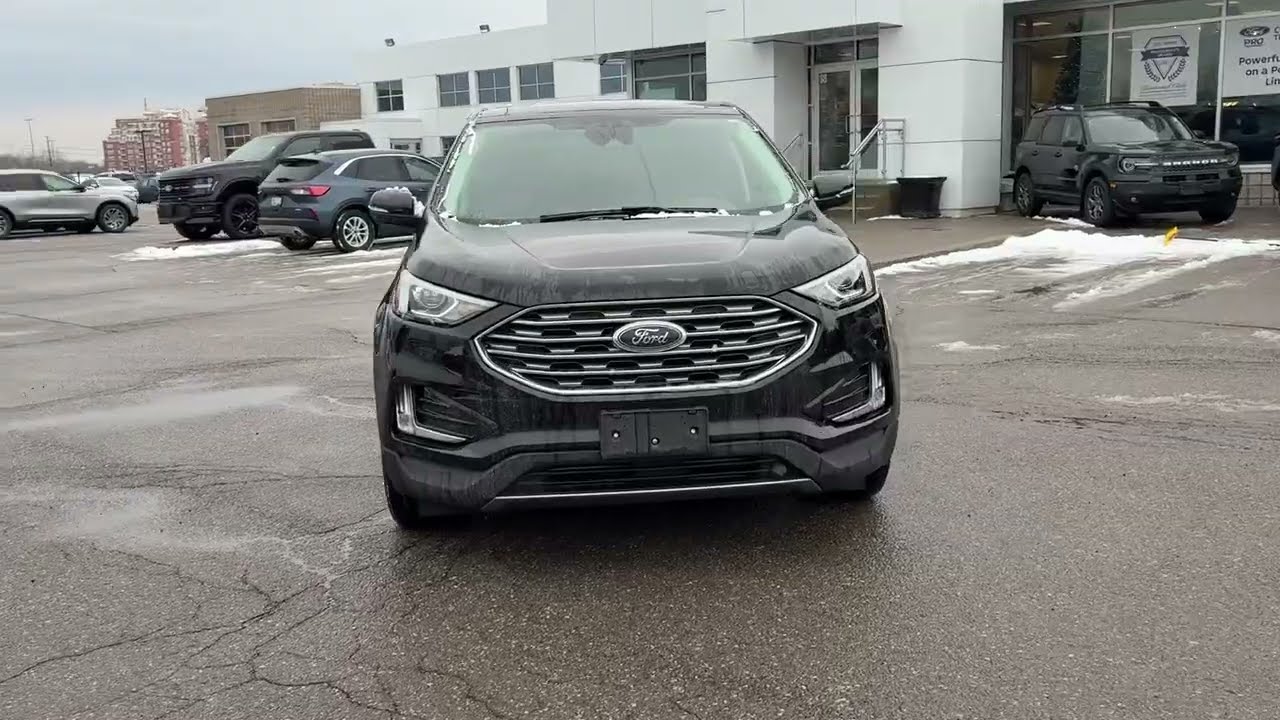 Stock: P7326 2022 Ford Edge Titanium 4dr All-Wheel Drive