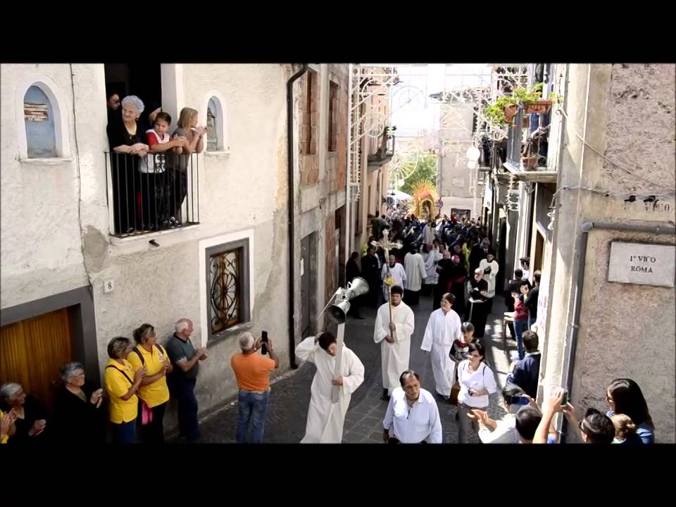 Madonna di Viggiano davanti la casa dei Caggianesi settembre 2014