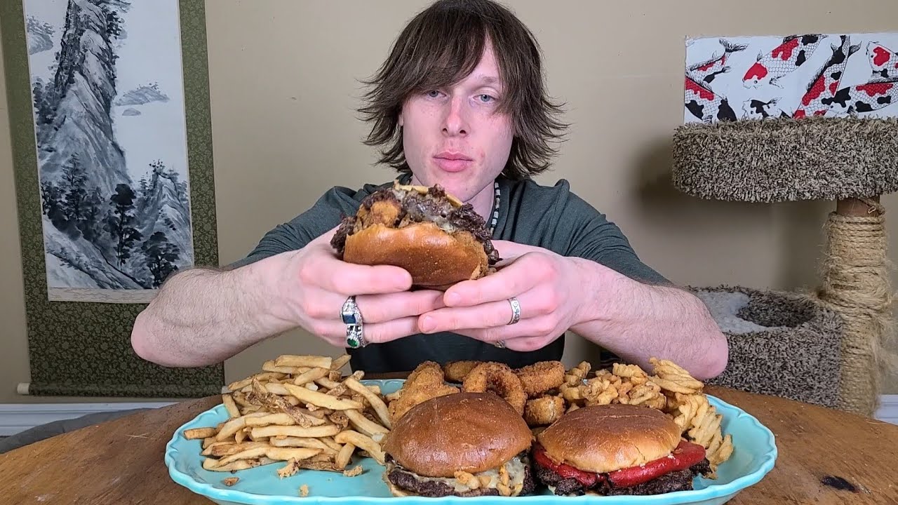 Massive 10oz Gourmet Burgers Mukbang