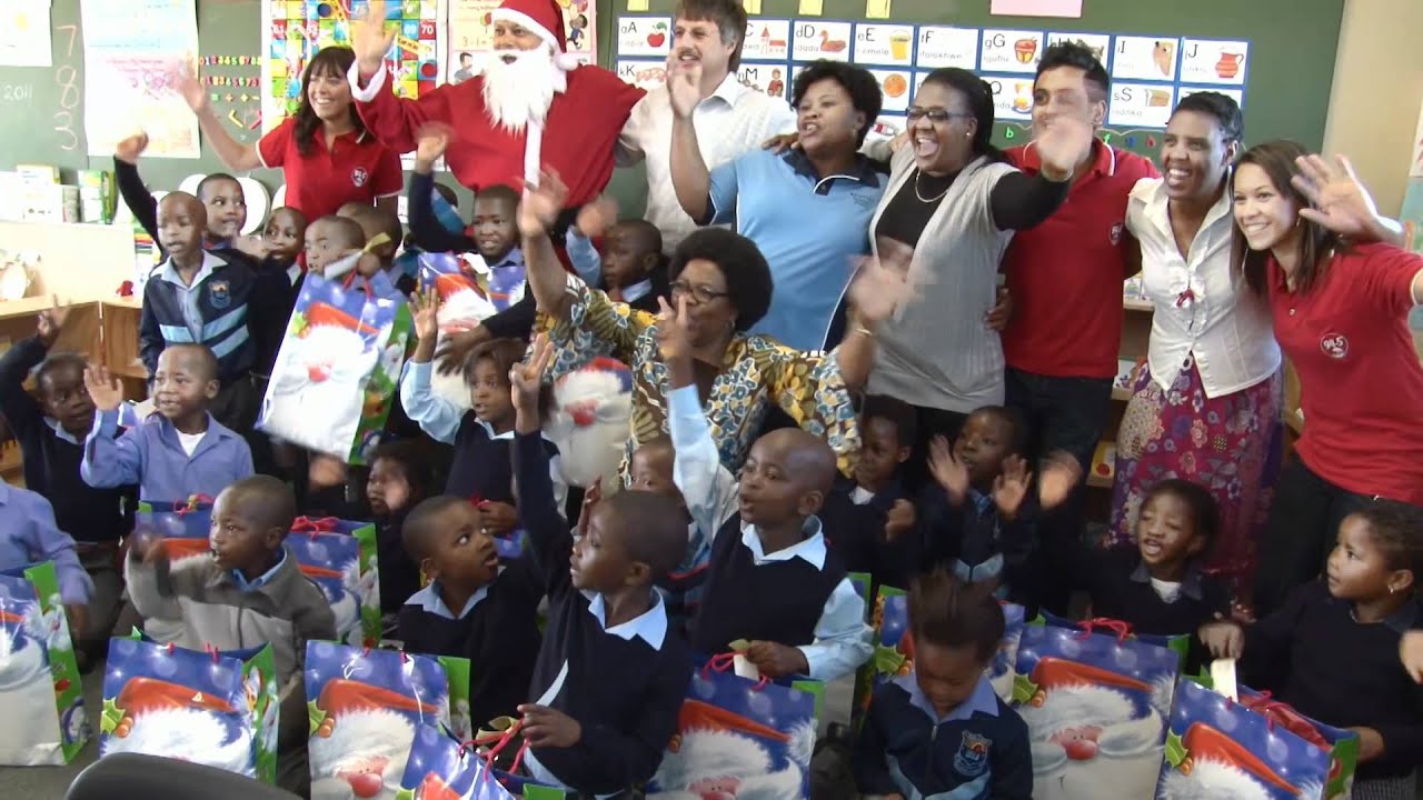 94.5 Kfm Truck of Love visits Masivuke Primary School