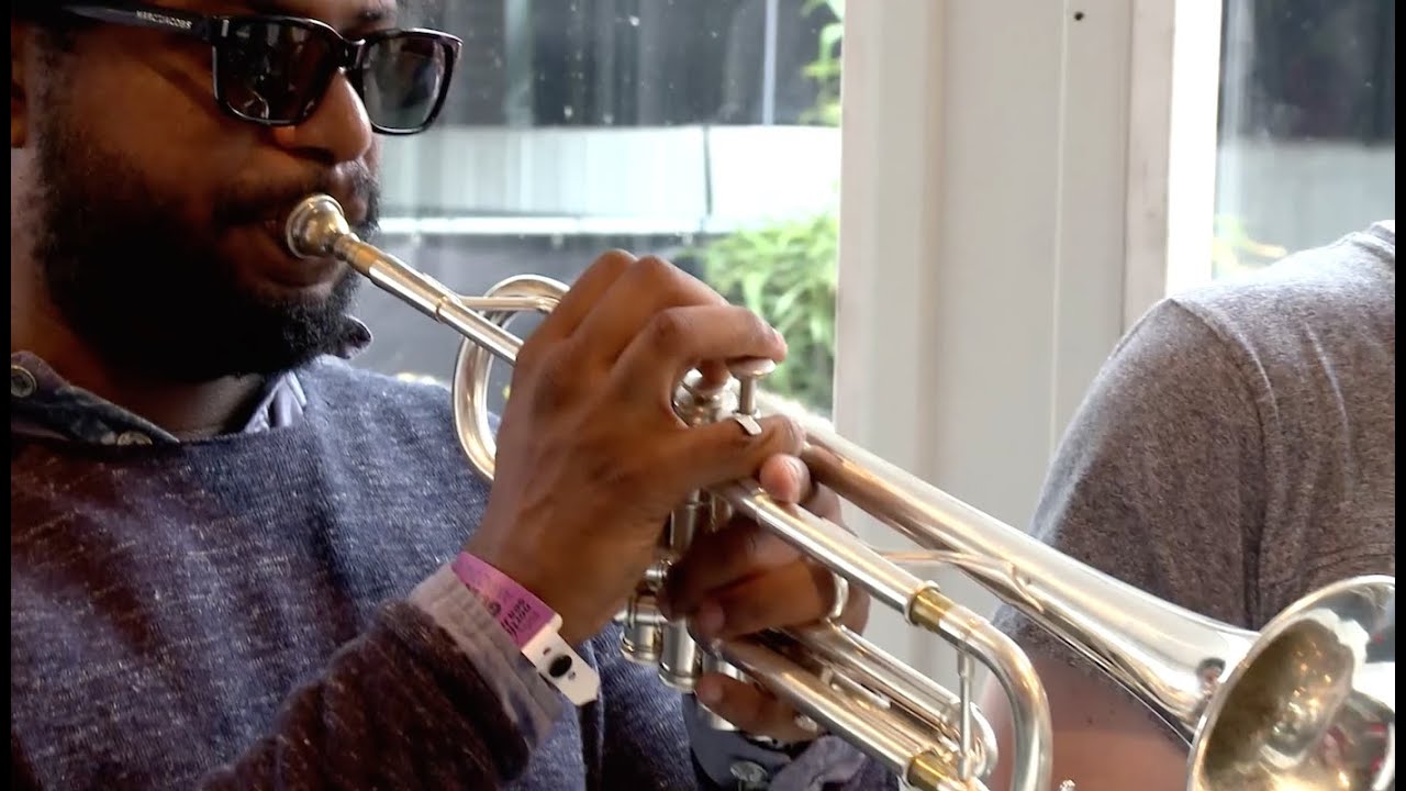 Typhoon - Surfen (live @ Radio 6 op North Sea Jazz 2014)