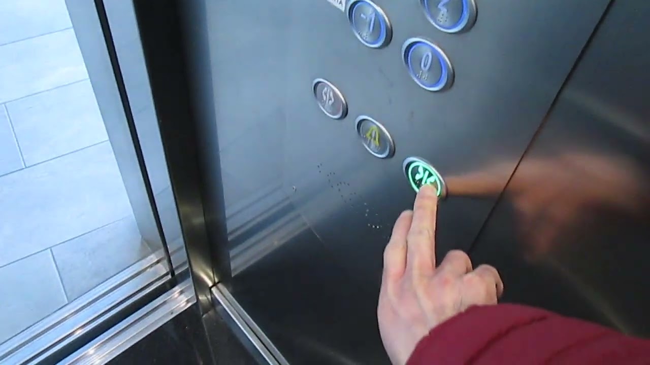 Lift Falconi @ building 