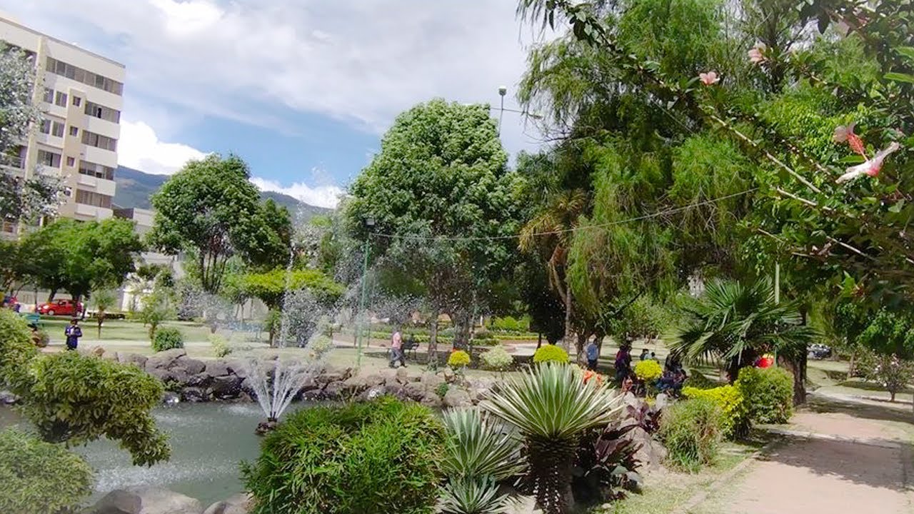Caminando por el parque Lincoln | Cochabamba 2022
