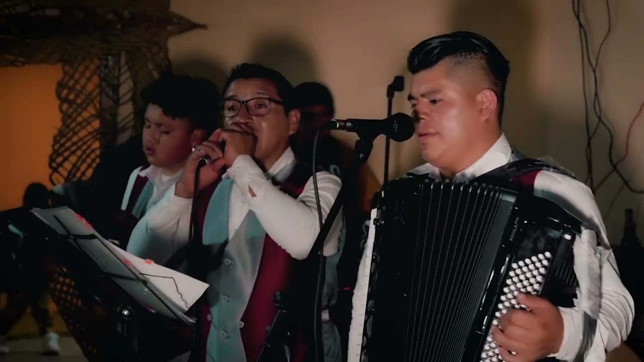 MANUEL Y SU GRUPO CASTRO EN CAÑICAPAK SARAGURO