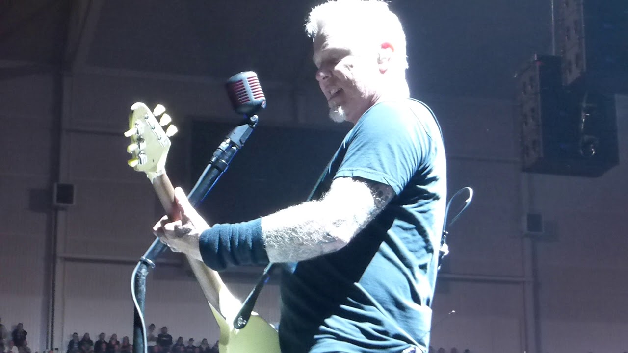 Metallica - 2018.05.02 Telenor Arena, Oslo, Norway - Spit Out The Bone