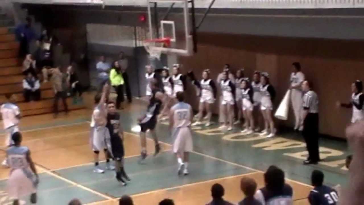 Robert Mara Downers Grove South, IL, monster dunk, 1-4-13 , class of 2013