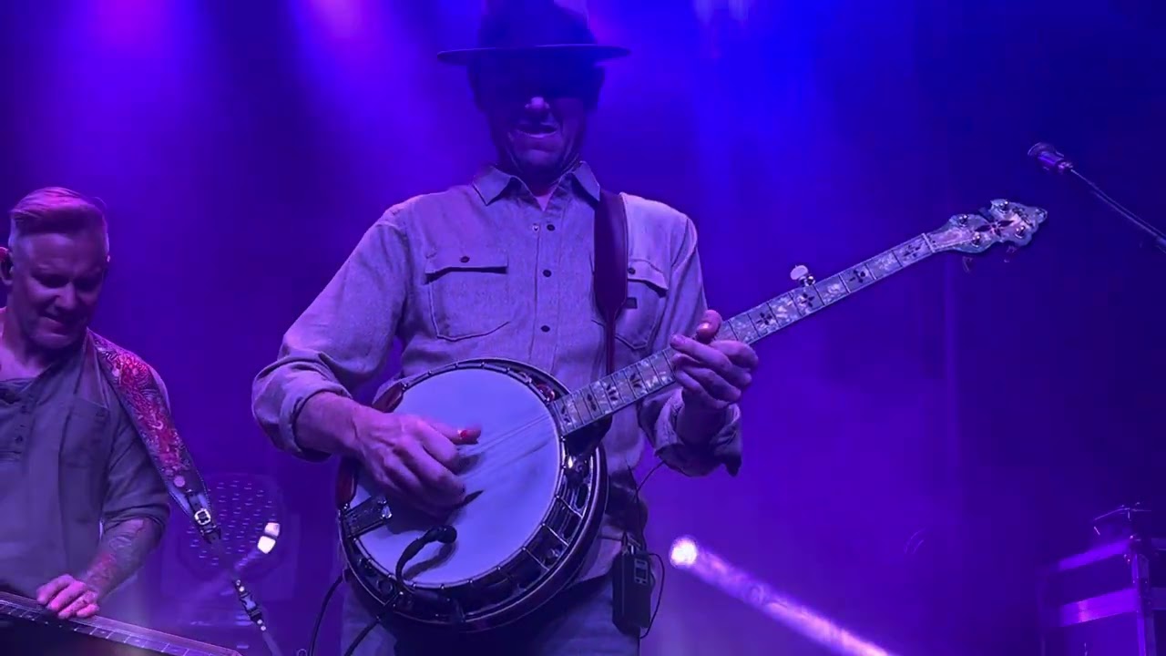 The Infamous Stringdusters Live From The Miners Foundry- Blackrock