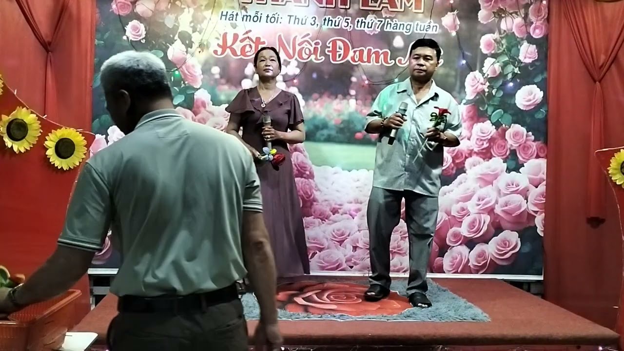 Đường tím Bằng lăng, song ca, Kiều Oanh và anh ấn
