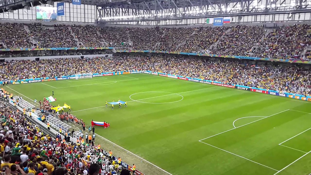 Atmosphere of Algeria v Russia at Arena da Baixada