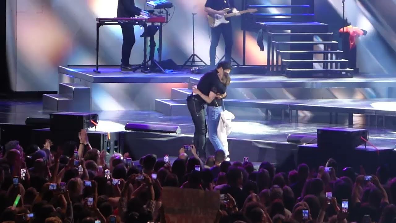 Chayanne en Murcia con una espontánea del público
