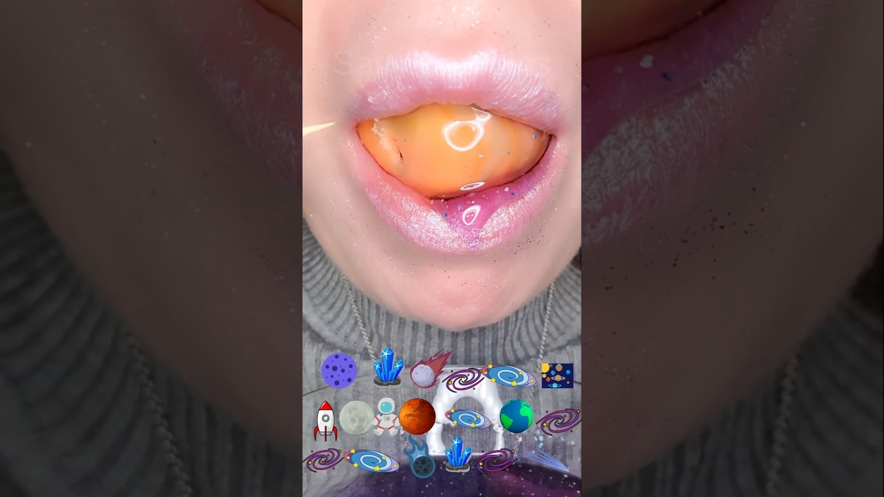 ASMR Satisfying Eating! Would You Like To Travel To Space #asmrfondant #space #satisfyingsounds