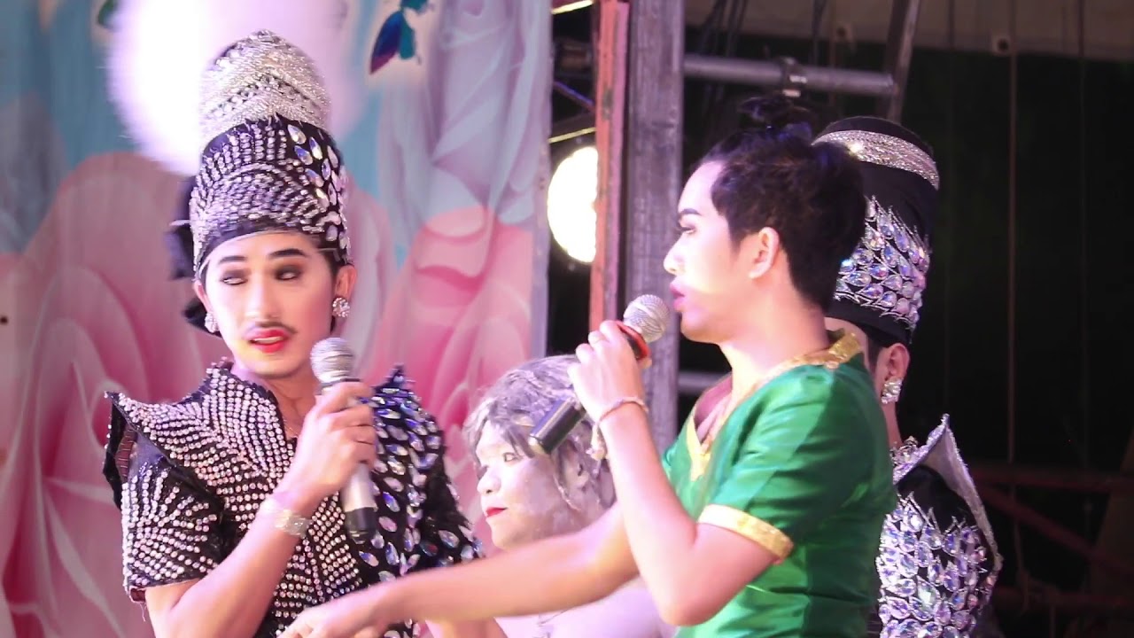 บัลลังก์ทรราช  “จะเป็นมั้ยลิเกหรือจะขับรถให้นั่งอย่างเดียว พี่เต๋าได้กล่าวไว้555 สรุปใครพี่ใครน้อง”