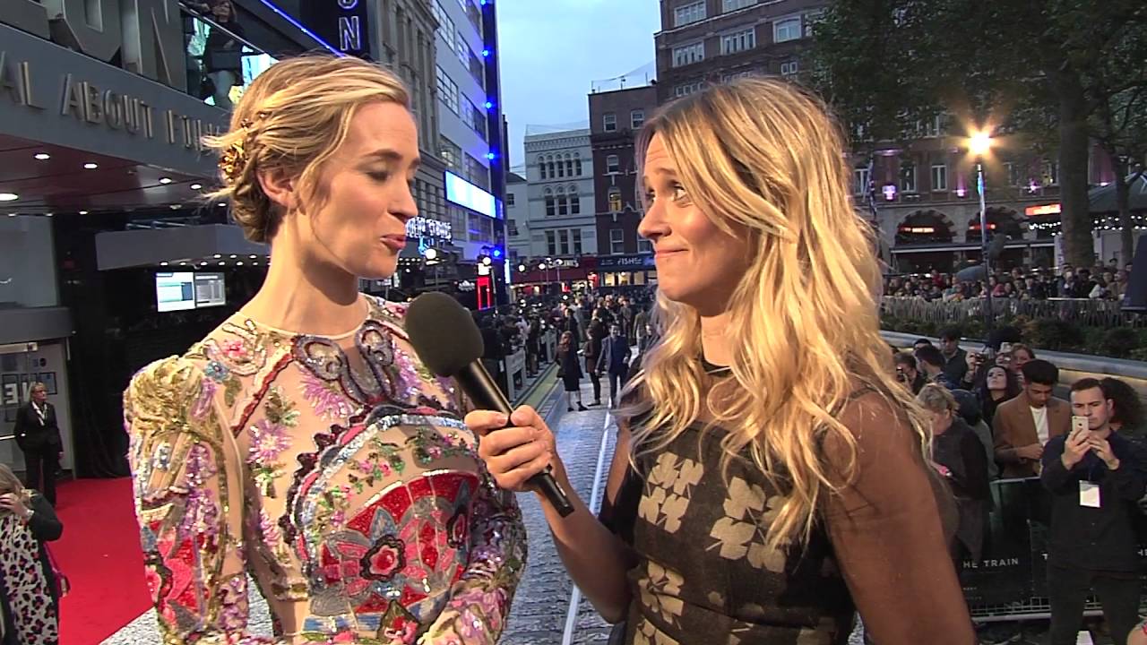 The Girl On The Train World Premiere Emily Blunt Interview