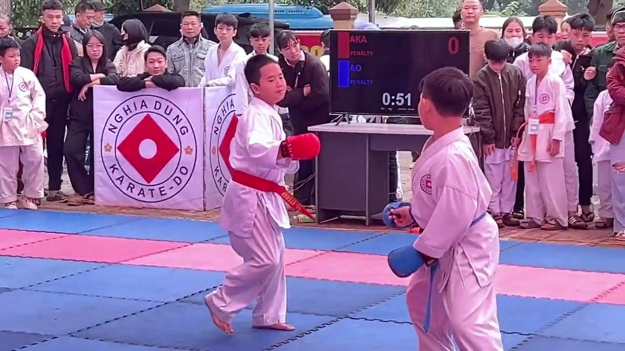 Kumite lứa tuổi 6 - 9