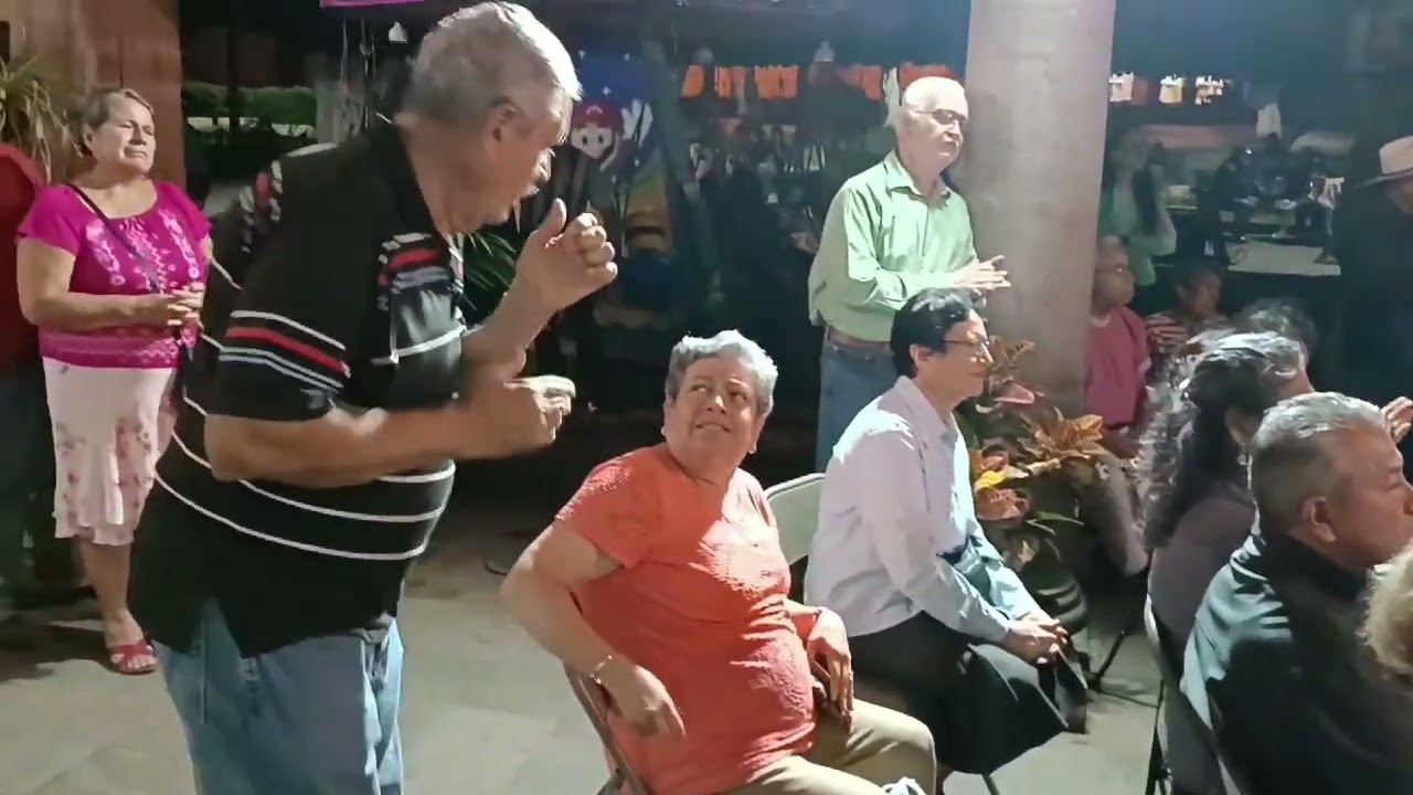 RICARDO RODRIGUEZ EXVOCALISTA DE LOS FREDDYS EN NOCHES DE SERENATA LA PIEDAD MICHOACAN 