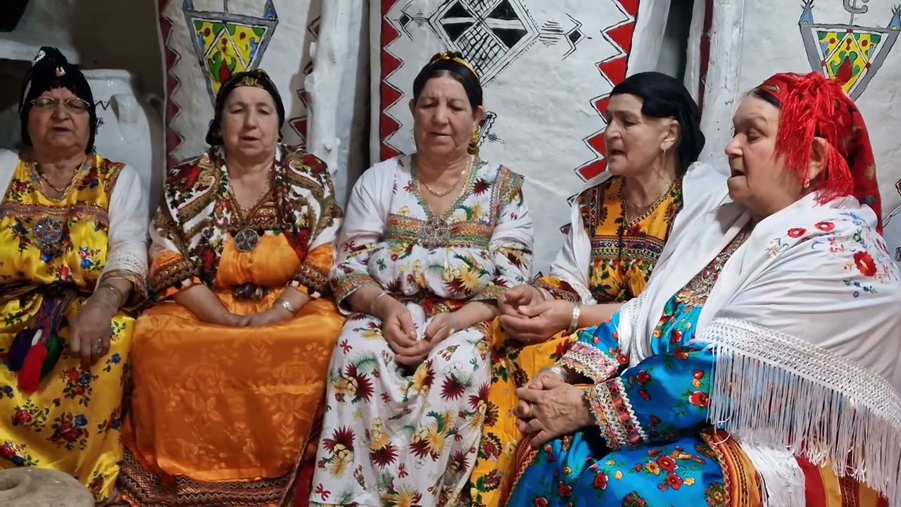 Chant traditionnel des femmes du village Tighilt Bouksas