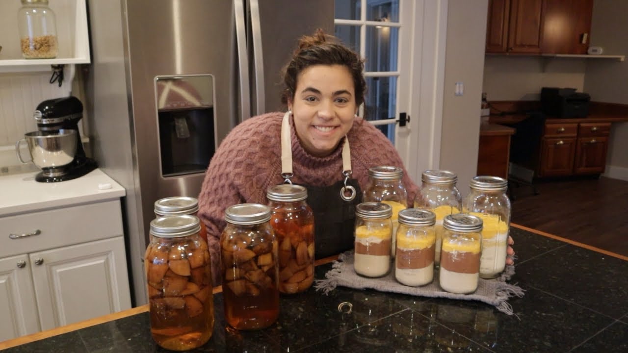 Wrapping Up Projects Before Baby Comes | Brownies and Cron Bread in a Jar