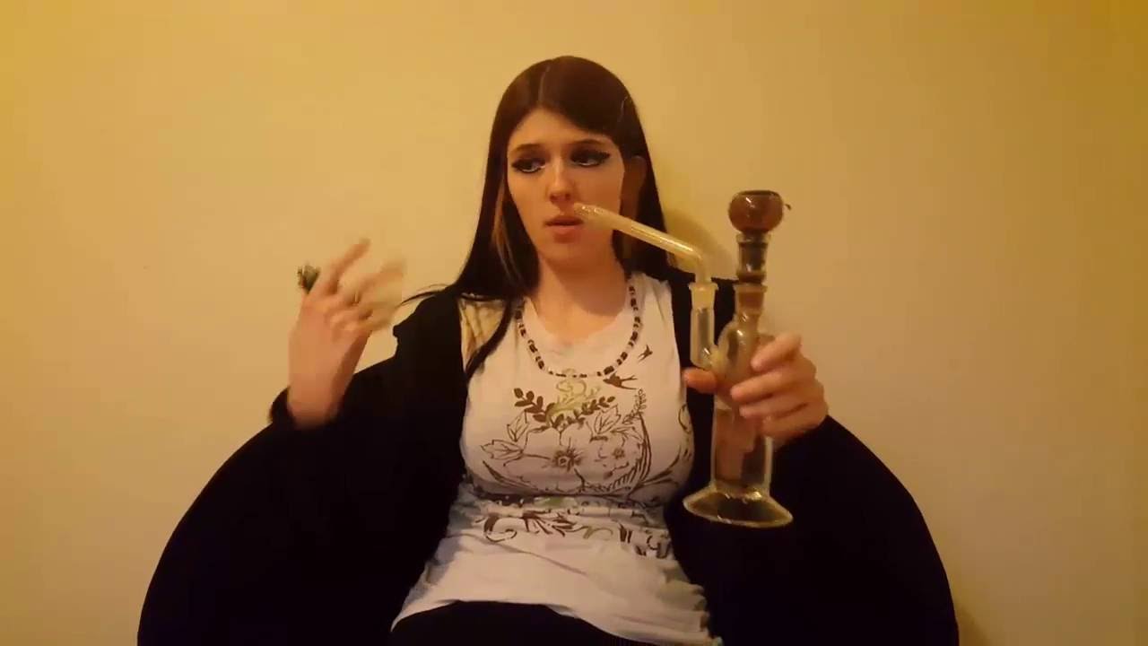 Samantha Stone Review of Laughing Buddha Marijuana
