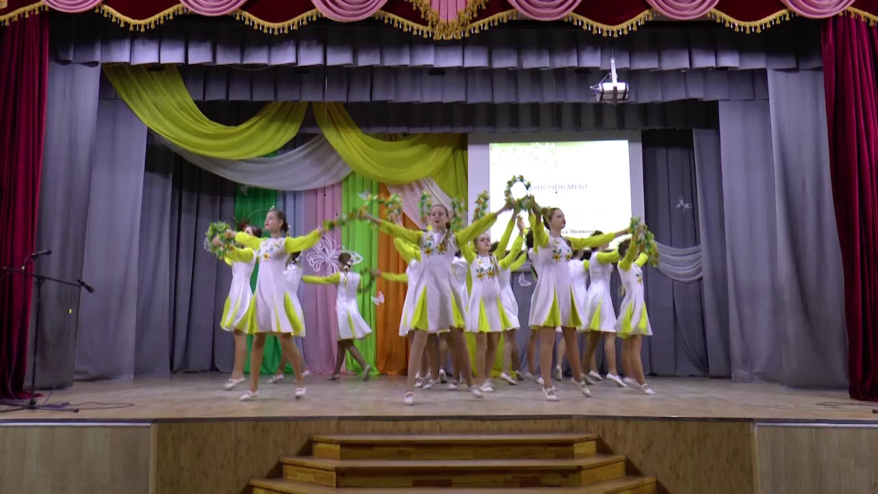 Танцювальний колектив Fresh Український ліричний танець Віночок мрій Народна хореографія IV вік. кат