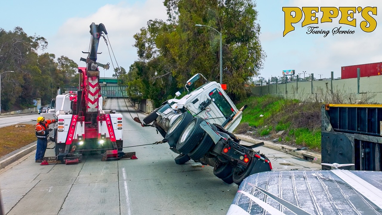 Cops Left us to Work this Container Rollover Accident Alone!