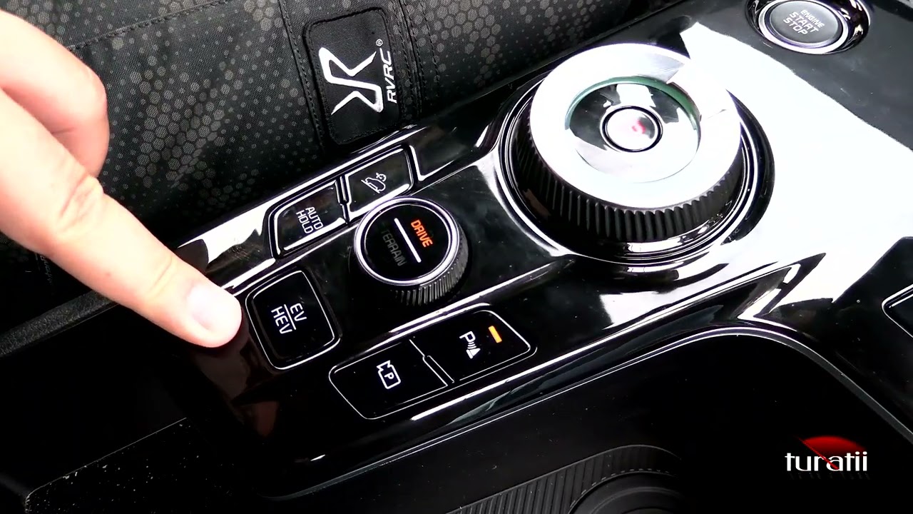 Kia Sportage 1.6l T-GDi PHEV 6AT 4x4 GT Line video 2 of 4