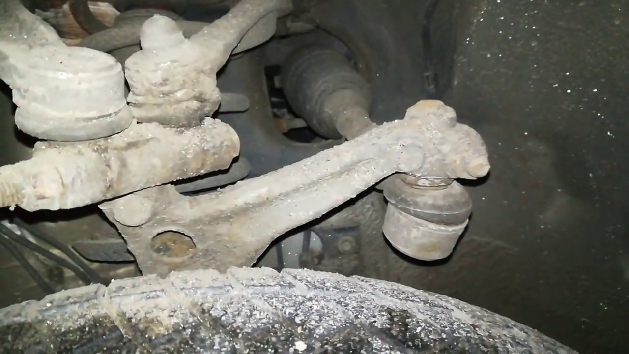 Skąd taki luz koła? Audi A6 C5 pływa po drodze