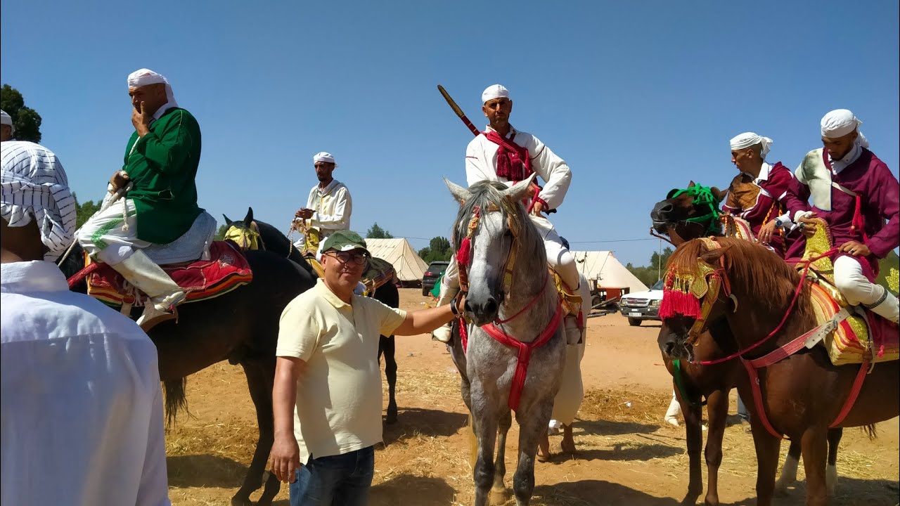 لعشاق الخيل،🐴🐴🐴و التبوريدة نقلت ليكم أجواء موسم سبت آيت عبو بإقليم الخميسات مرحبا بيكم ،🔫🔫🔫