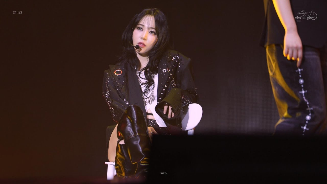 251123 문별 Moon Byul [MUSEUM : village of eternal glow] - 머리에서 발끝까지 Shutdown