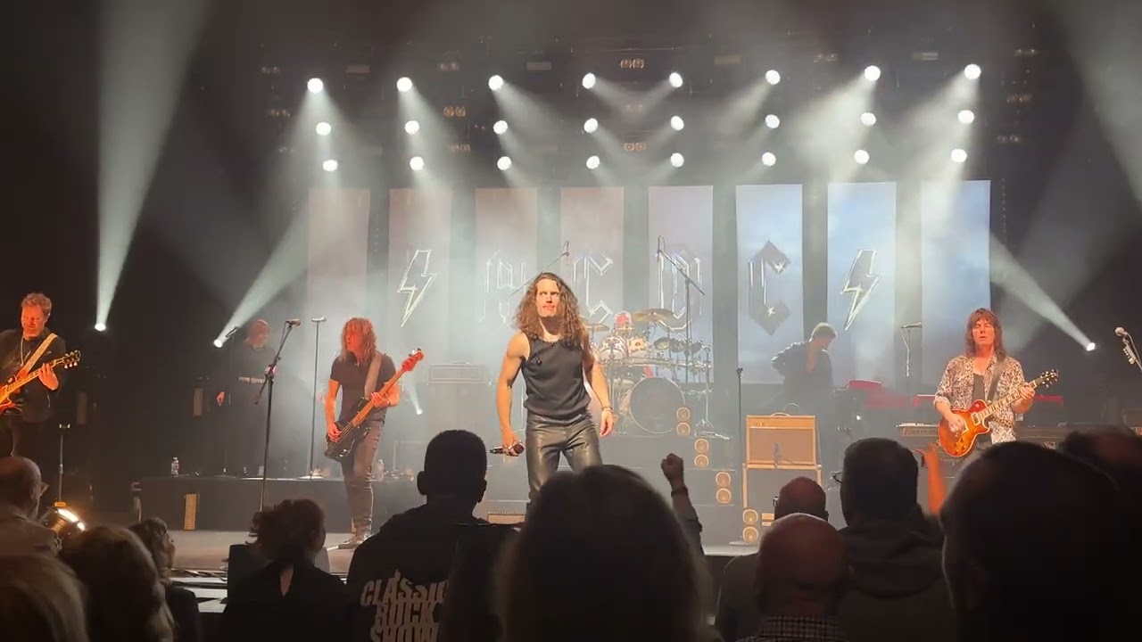 Classic Rock Show: Thunderstruck: Salford 2026