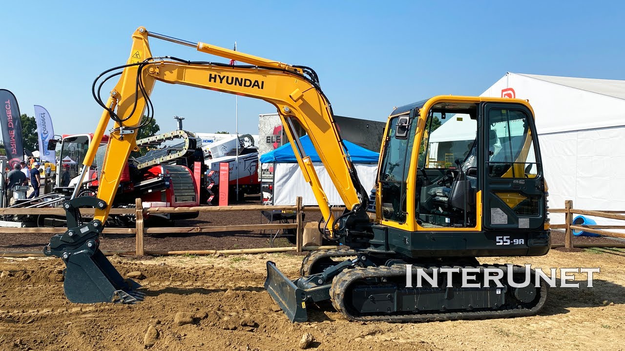 Hyundai R55-9A Compact Excavator Demonstration
