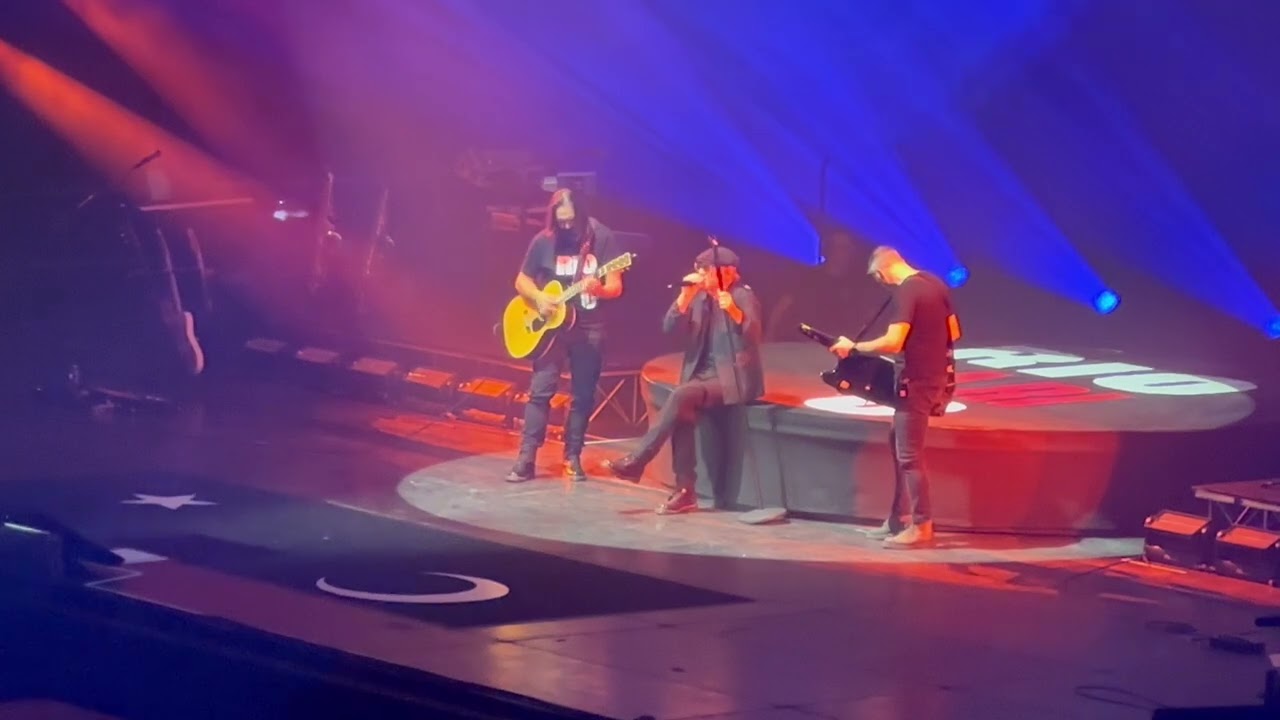 Farfallina - Luca Carboni live @ Unipol Arena 24.01.26
