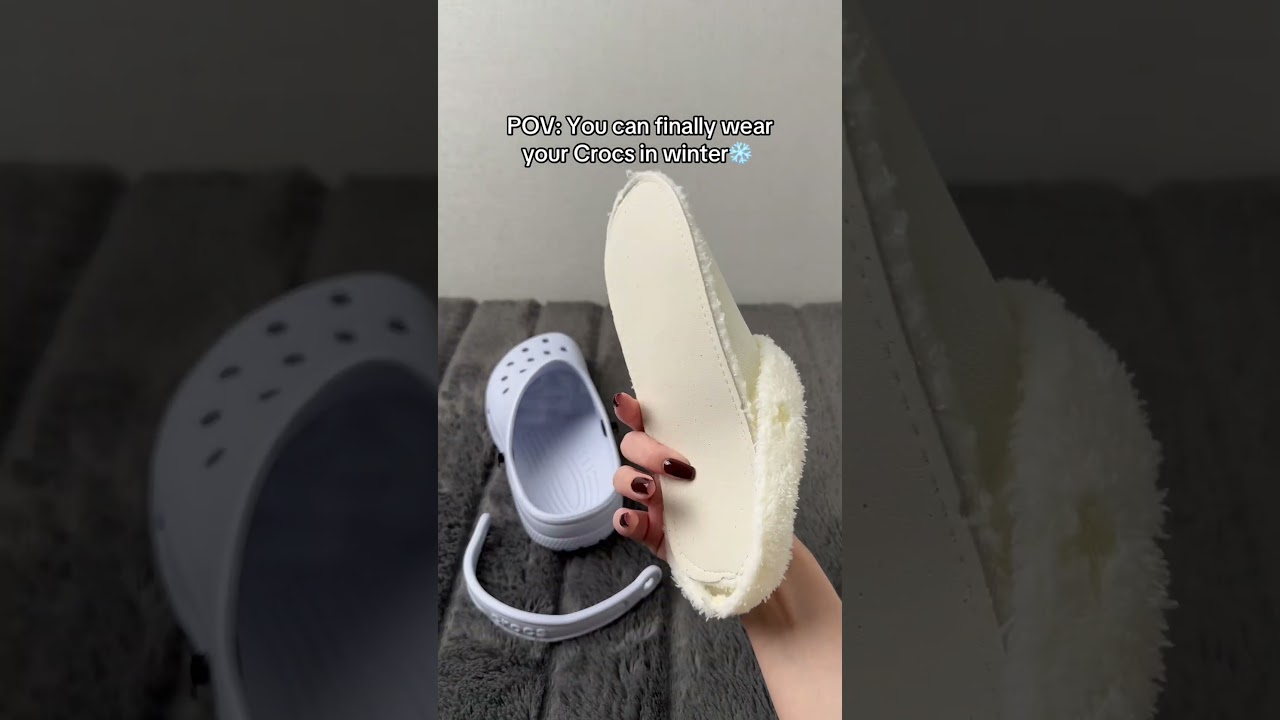You don&rsquo;t need to buy 2 pairs of Crocs anymore ❄️✨link in bio