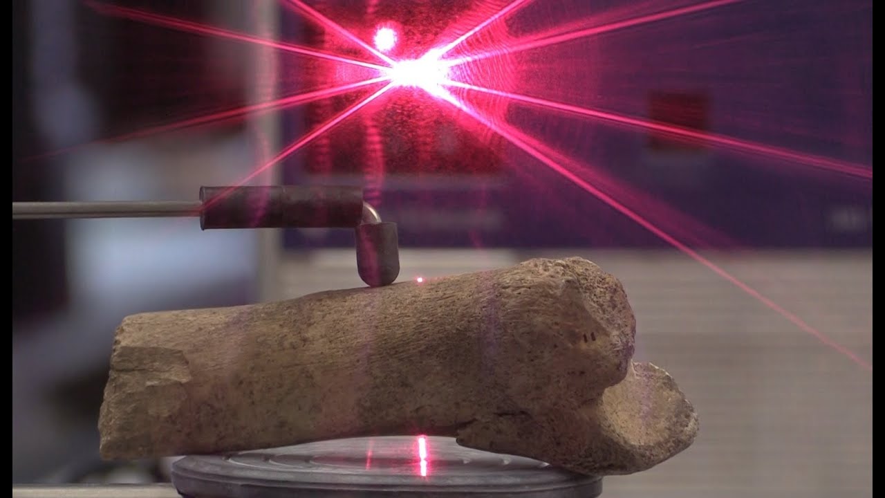 Creating digital artifacts with 3D laser scanners