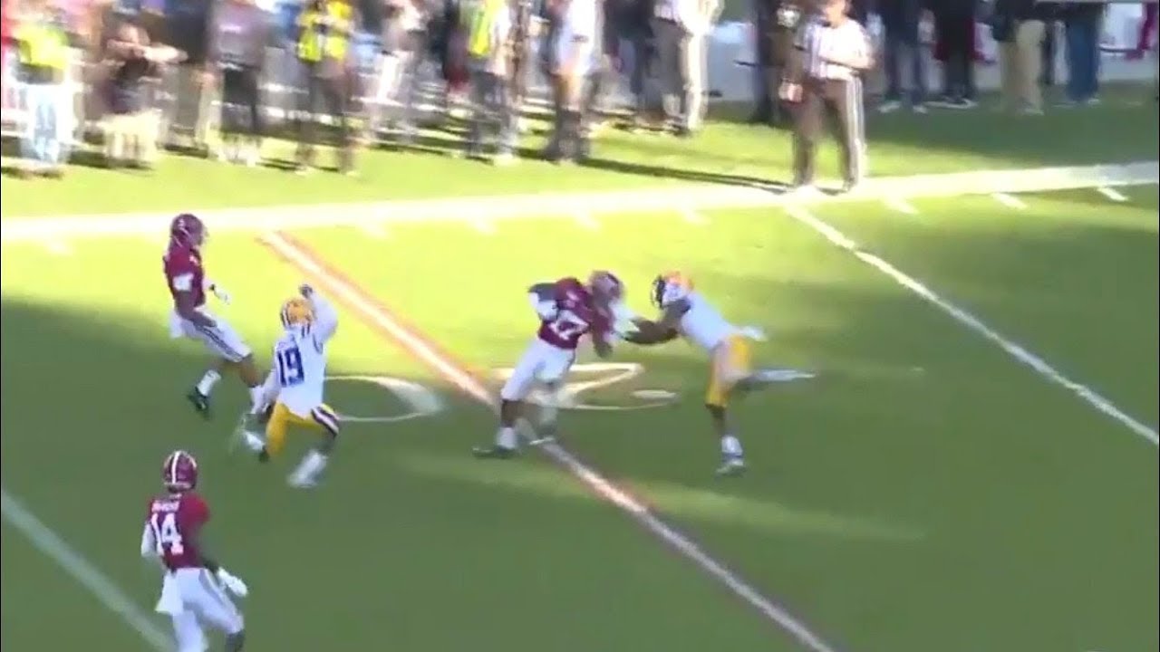 INCREDIBLE Punt Return TD by Jaylen Waddle vs. LSU After Getting FACEMASK Pulled ᴴᴰ