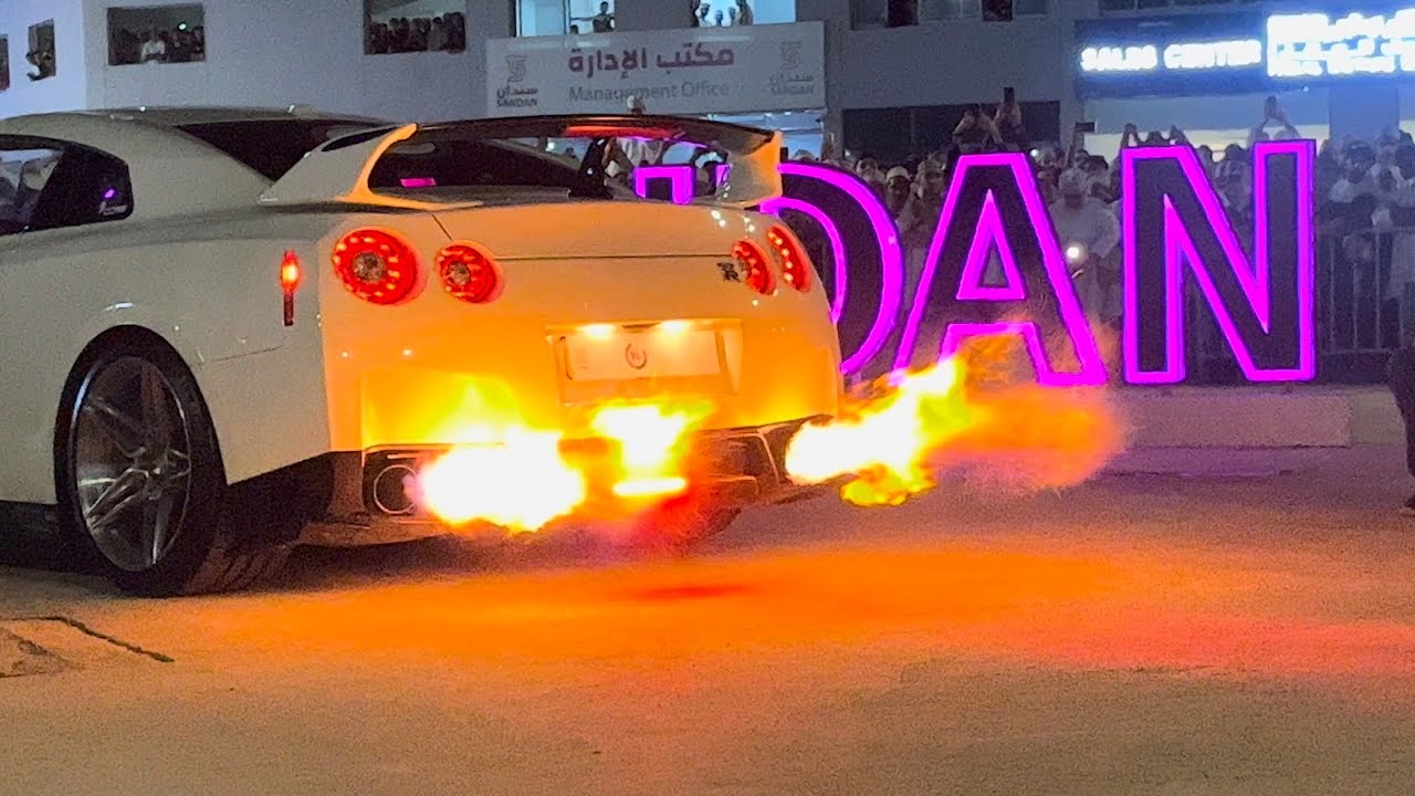 فعاليات مدينة سندان - باك فاير - Back fire وعرض السيارات الرياضية 2023
