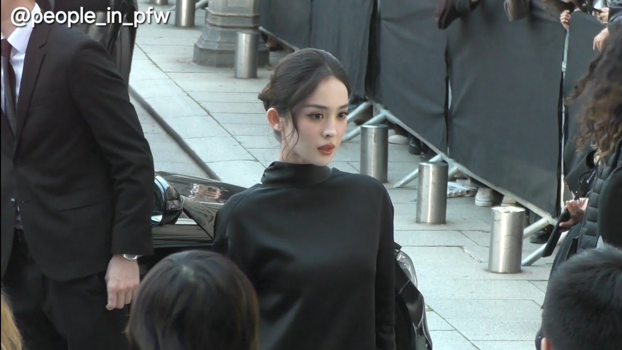 Gülnezer Bextiyar / Nazha - Tom Ford SS26 fashion show in Paris - 01.10.2025