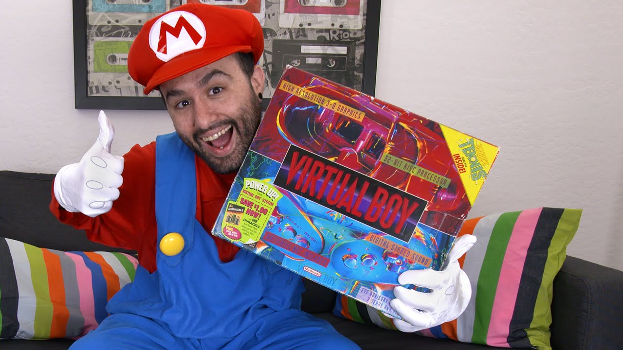 Первая портативная игровая VR-гарнитура?! (Распаковка Virtual Boy)