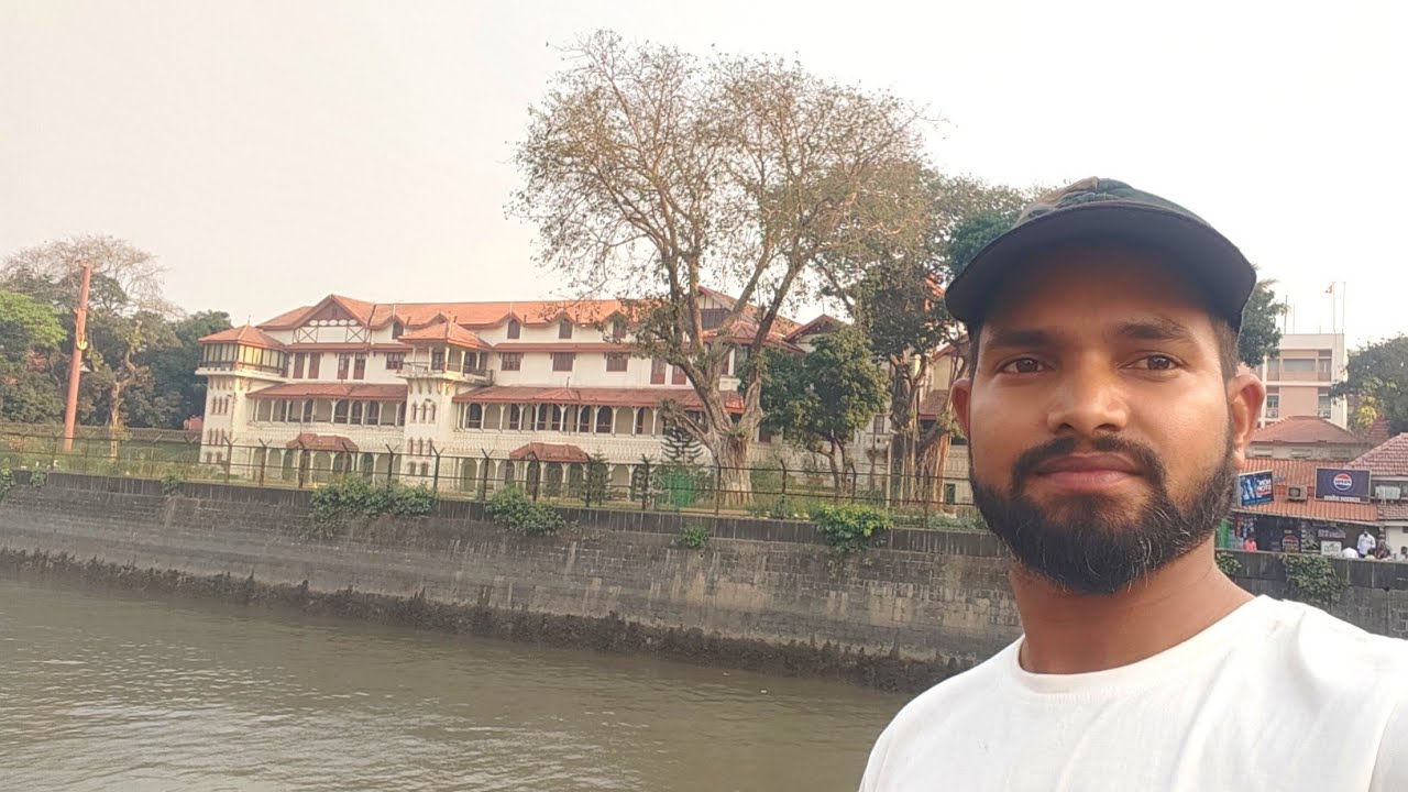 Mumbai Churchgate 😀