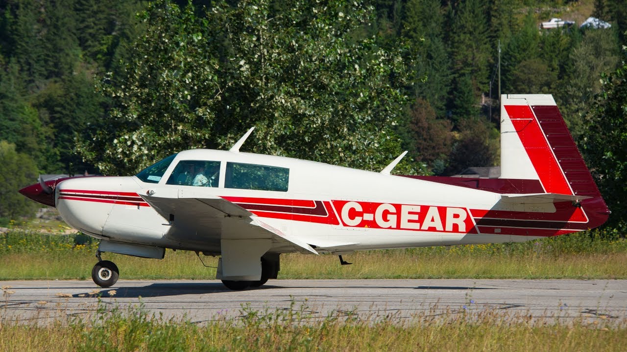 Mooney M20J Landing