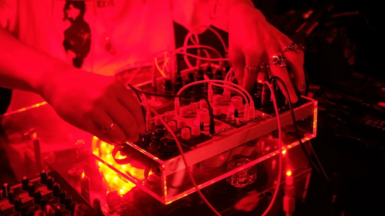 ancient tanpura drone + downtempo electro | jawari firmware [x blue nautilus] flashed librae legio