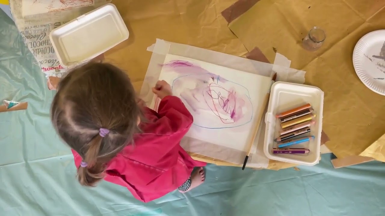 Vidéo présentation - Crèche L'ïle aux enfants - Etuz