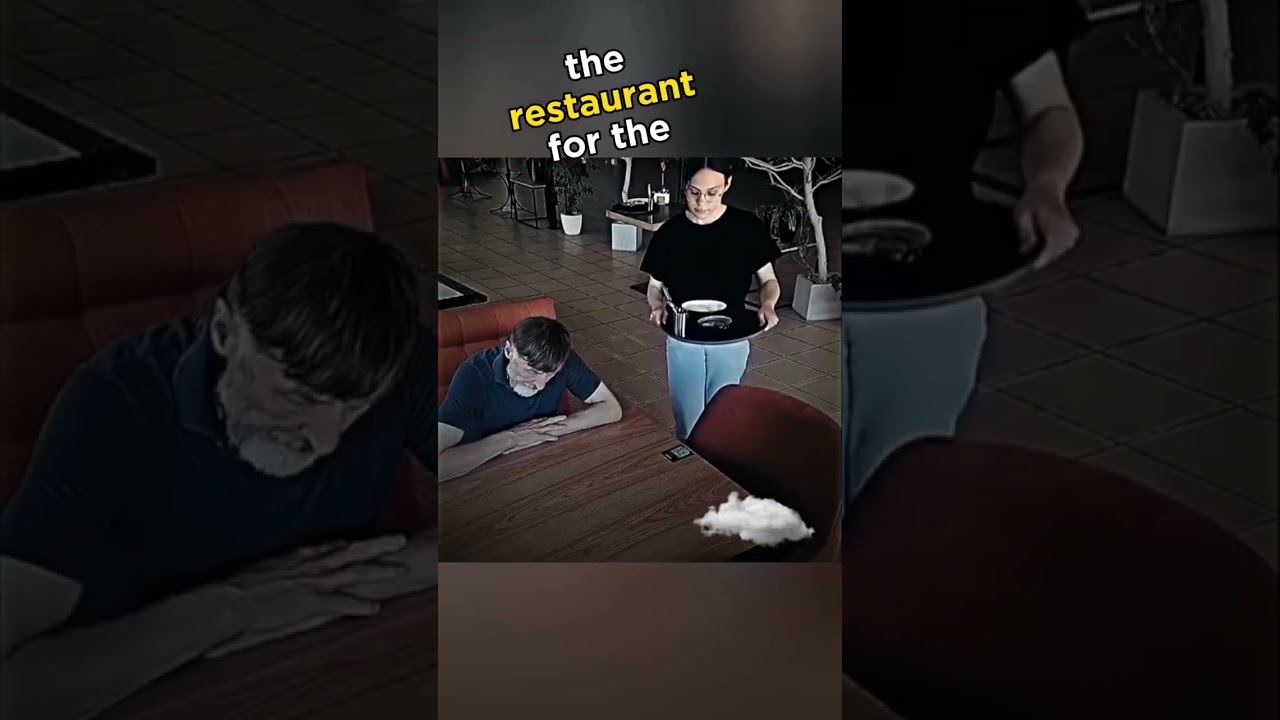 Kind waitress helps old homeless man