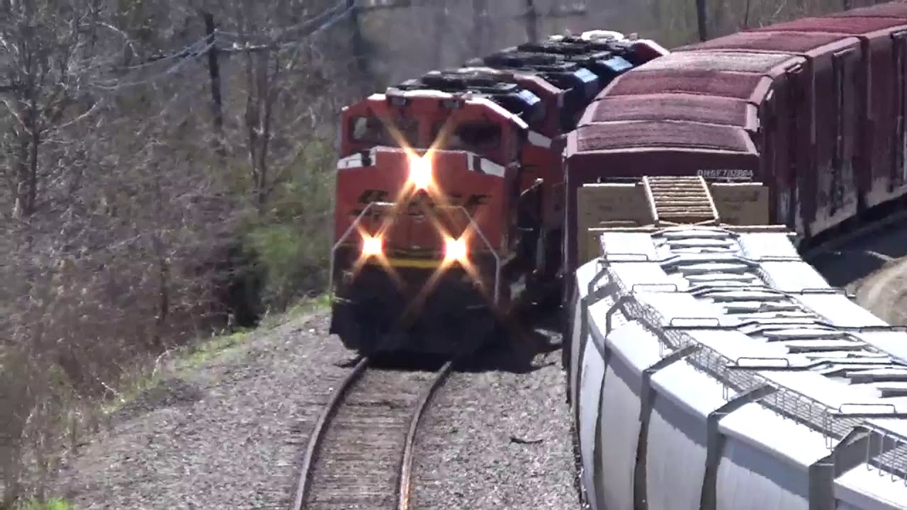 BNSF Galesburg, IL NS 4000 Blue cab rebuild April 20, 2019