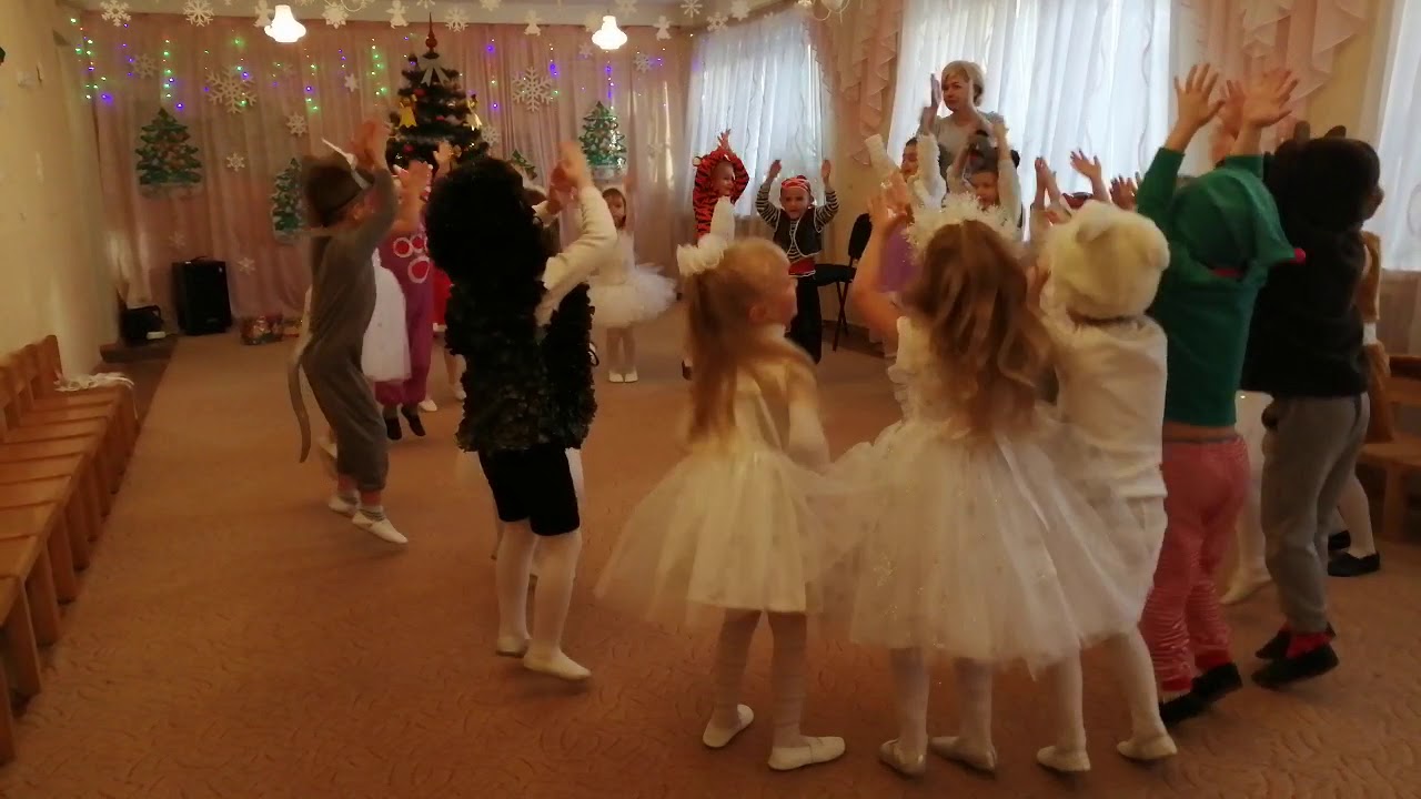 Новорічний хоровод 